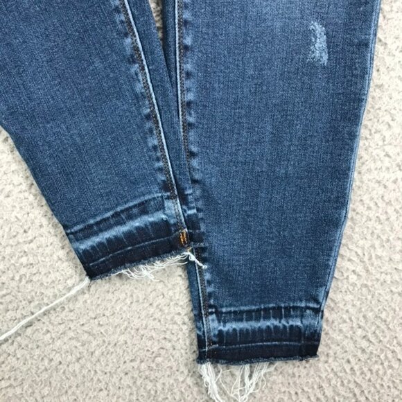 SPANX Jeans Womens MEDIUM Skinny Pull On Distressed Stretch Denim Frayed Hem - Picture 15 of 15